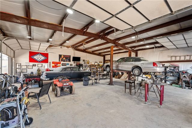 17233 N White Oak Ridge Road, Pea Ridge, AR 72751