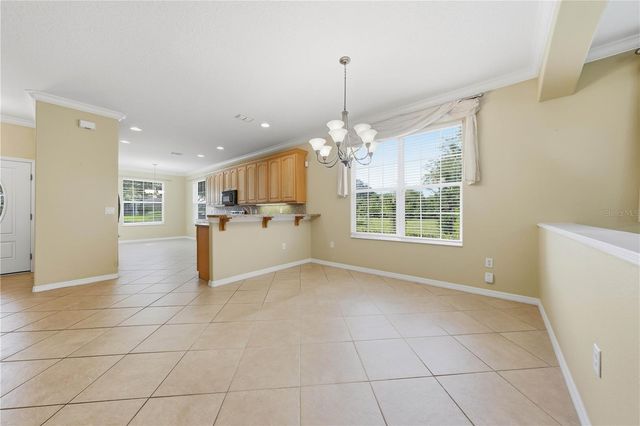 81 TWIN LAKE CIR, Umatilla, FL 32784