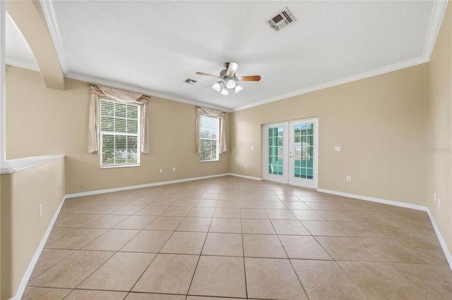 81 TWIN LAKE CIR, Umatilla, FL 32784