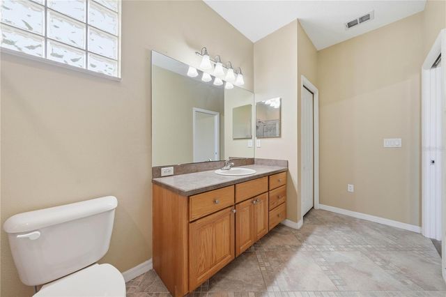 81 TWIN LAKE CIR, Umatilla, FL 32784