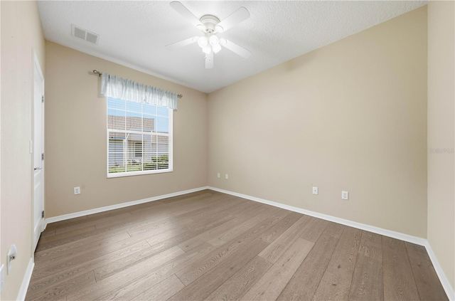81 TWIN LAKE CIR, Umatilla, FL 32784