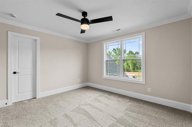 5084 Southern Pines Drive, Kernersville, NC 27284