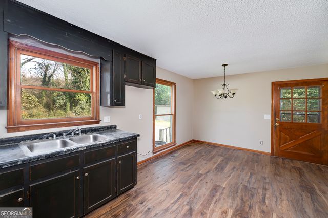 134 College Street, Royston, GA 30662