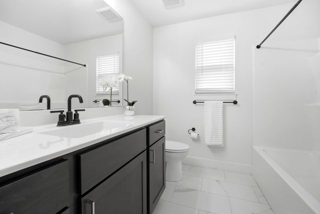 4717 STAYTON FERRY CIR, Columbia, MO 65201