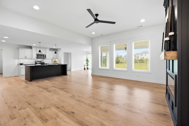 4717 STAYTON FERRY CIR, Columbia, MO 65201