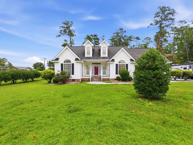 1504 Pickens St., Conway, SC 29527