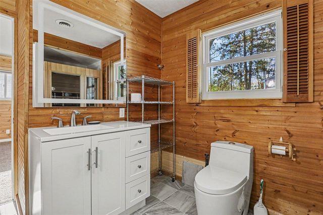 13615 Sunset Shores Drive, Cedar Springs, MI 49319