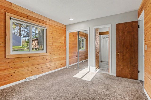 13615 Sunset Shores Drive, Cedar Springs, MI 49319