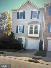 43200 CHOKEBERRY SQ, Ashburn, VA 20147