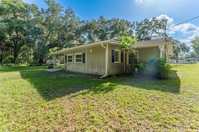8585 W MISS MAGGIE DRIVE, Homosassa, FL 34448