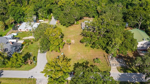 8585 W MISS MAGGIE DRIVE, Homosassa, FL 34448