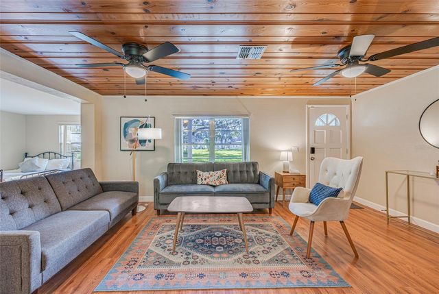 8585 W MISS MAGGIE DRIVE, Homosassa, FL 34448