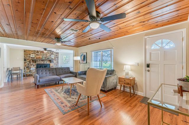 8585 W MISS MAGGIE DRIVE, Homosassa, FL 34448