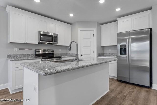 18116 Crane Rdg Cove, Gulfport, MS 39503