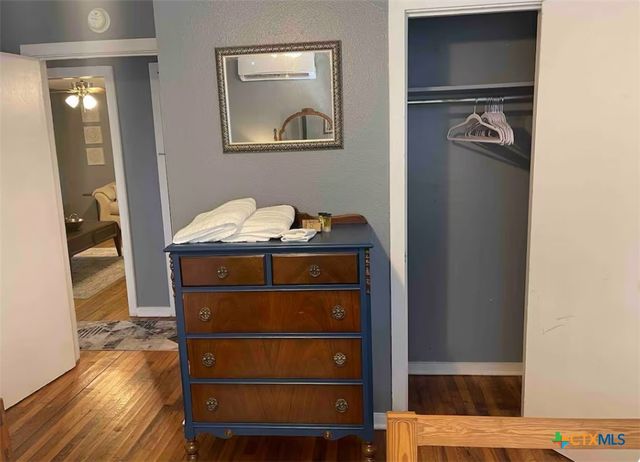 284 Perryman Street, New Braunfels, TX 78130