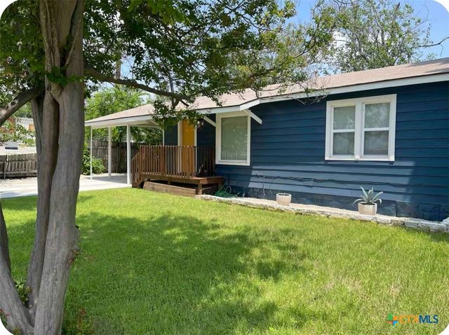 284 Perryman Street, New Braunfels, TX 78130