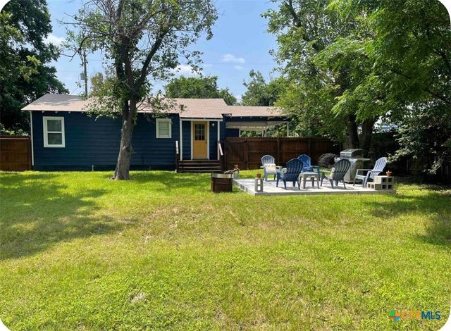 284 Perryman Street, New Braunfels, TX 78130