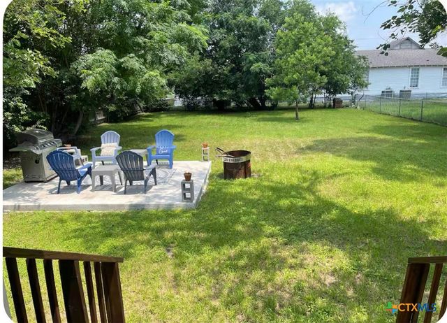 284 Perryman Street, New Braunfels, TX 78130