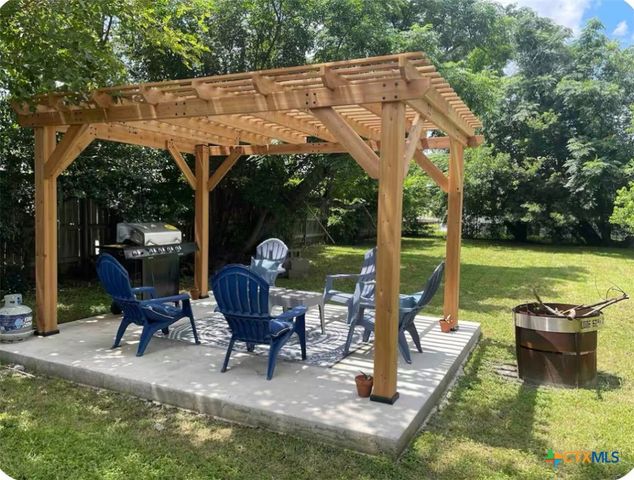 284 Perryman Street, New Braunfels, TX 78130