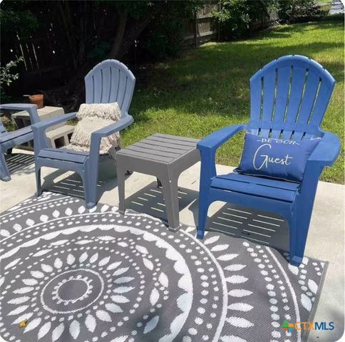 284 Perryman Street, New Braunfels, TX 78130