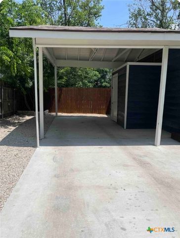 284 Perryman Street, New Braunfels, TX 78130