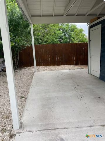 284 Perryman Street, New Braunfels, TX 78130