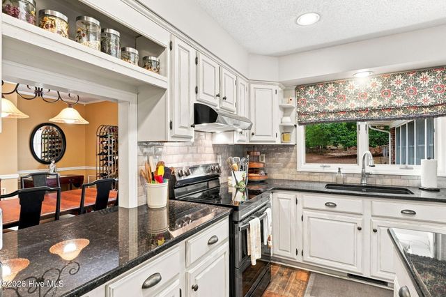8 N Shamrock Drive, Jackson Springs, NC 27281