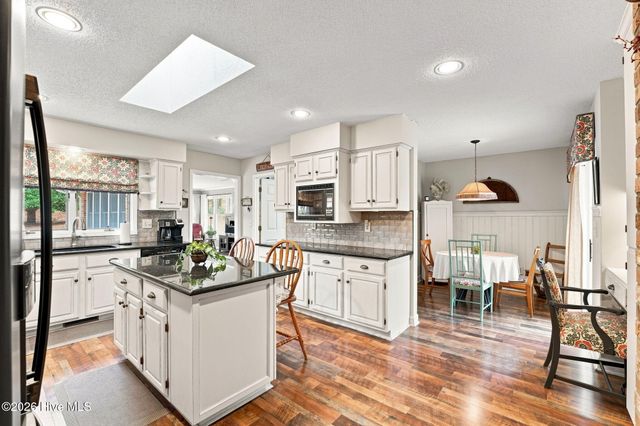 8 N Shamrock Drive, Jackson Springs, NC 27281