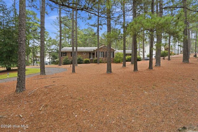 8 N Shamrock Drive, Jackson Springs, NC 27281