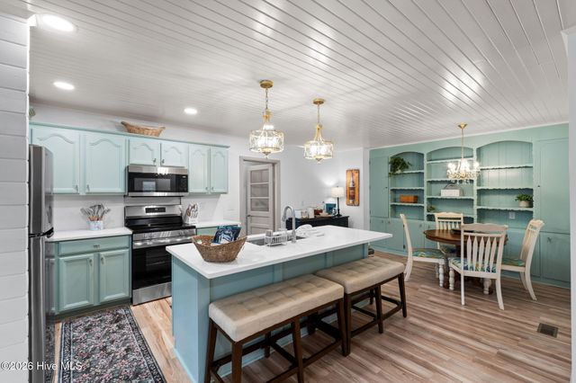5685 Watts Road SW, Ocean Isle Beach, NC 28469