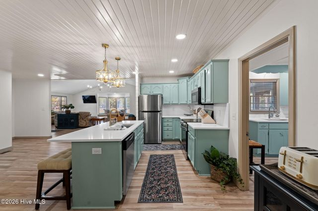 5685 Watts Road SW, Ocean Isle Beach, NC 28469