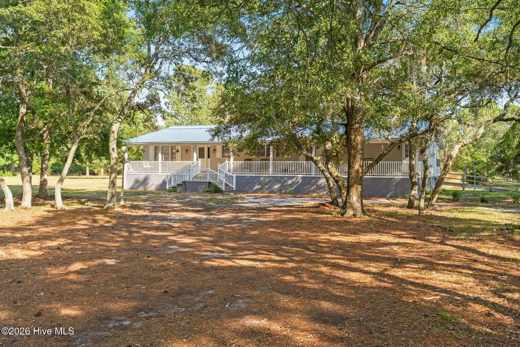 5685 Watts Road SW, Ocean Isle Beach, NC 28469
