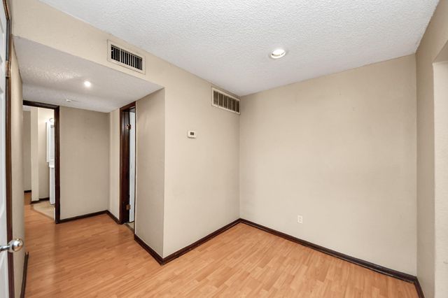1500 Bay Area Boulevard 295, Houston, TX 77058