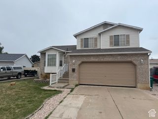 4327 S WESTLAKE, Roy, UT 84067
