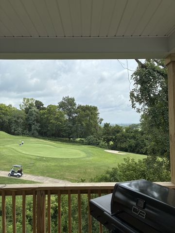 1086 Callaway Dr, Lebanon, TN 37087