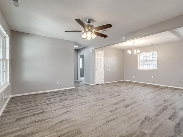 1001 Shalimar Drive, Del City, OK 73115