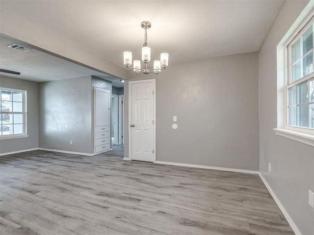 1001 Shalimar Drive, Del City, OK 73115