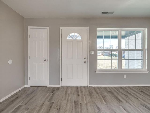 1001 Shalimar Drive, Del City, OK 73115