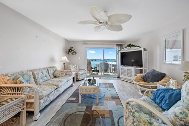 285 107TH AVENUE 306, Treasure Island, FL 33706