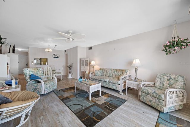 285 107TH AVENUE 306, Treasure Island, FL 33706