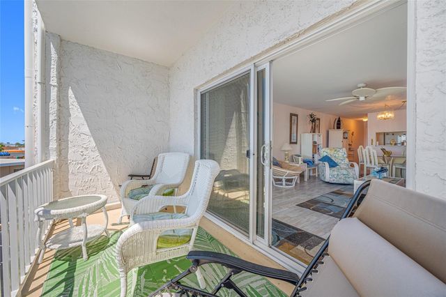 285 107TH AVENUE 306, Treasure Island, FL 33706