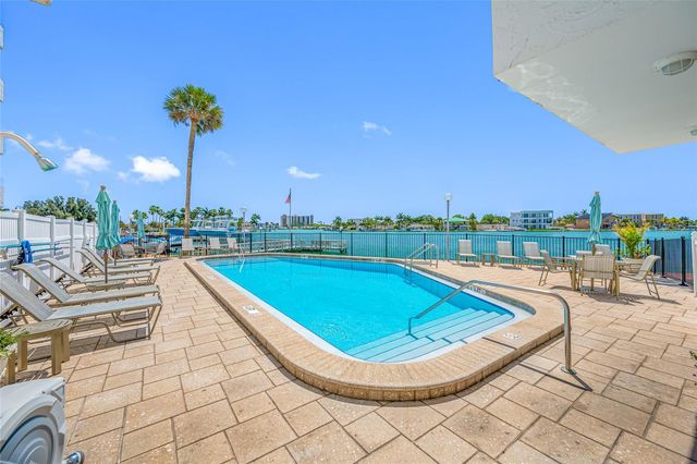 285 107TH AVENUE 306, Treasure Island, FL 33706