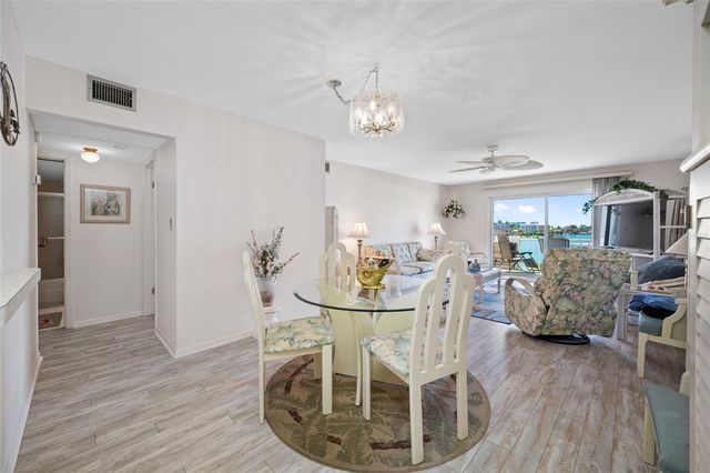 285 107TH AVENUE 306, Treasure Island, FL 33706