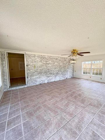 104 Overhill Road, Walterboro, SC 29488