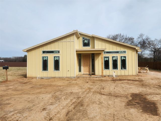207 Stevens Street, Bridgeport, TX 76426