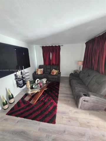 19450 SW 103rd Ct A, Cutler Bay, FL 33157