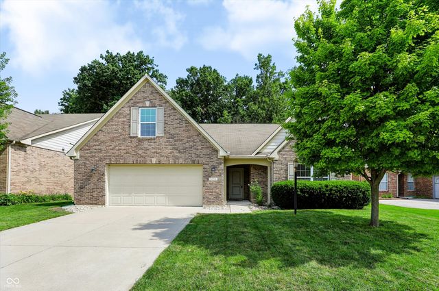 5678 Augusta Woods Drive, Plainfield, IN 46168