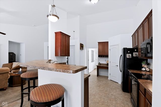 5678 Augusta Woods Drive, Plainfield, IN 46168