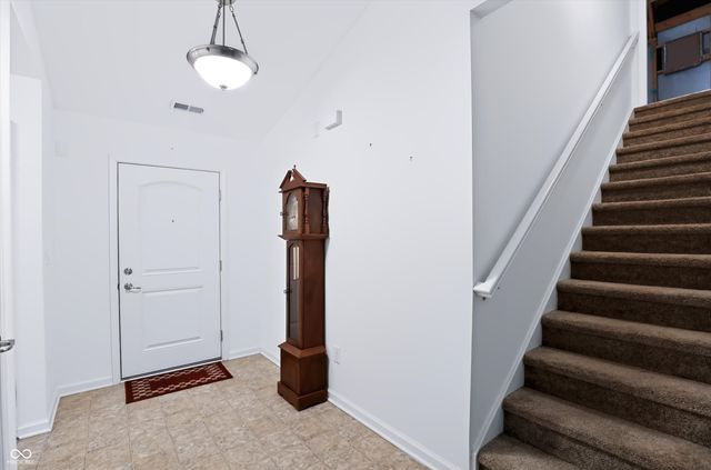 5678 Augusta Woods Drive, Plainfield, IN 46168