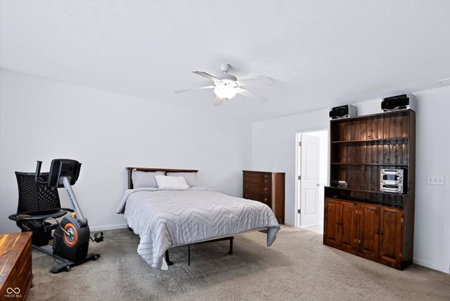 5678 Augusta Woods Drive, Plainfield, IN 46168